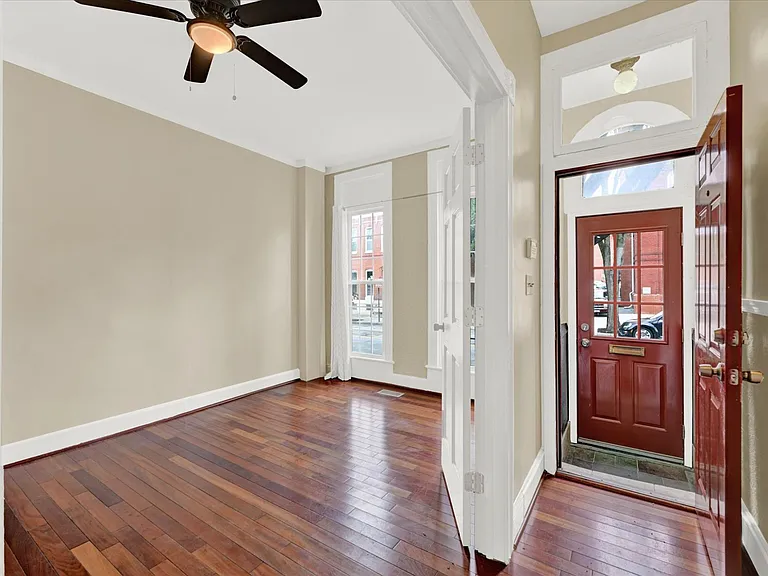 1230 S Charles St — Photo 4