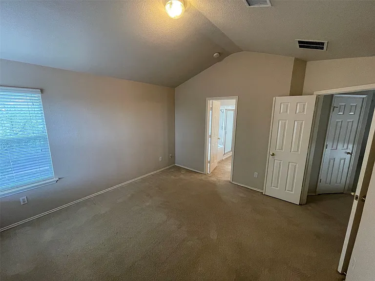 1211 Peyton Pl — Photo 23
