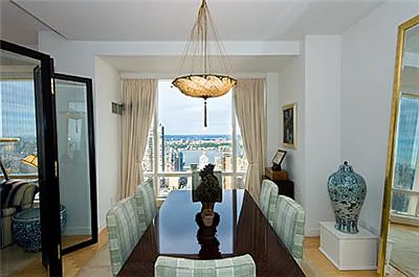 Sold by Trump International Realty | media 17