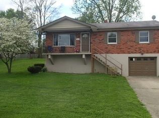 212 E 1st St, Silver Grove, KY 41085
