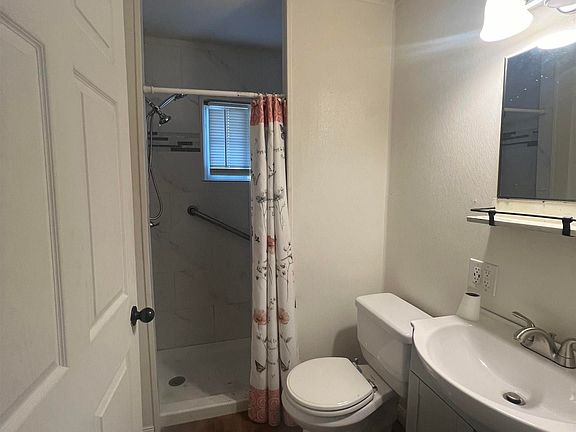 5th image of 3321 Rhozine Ln