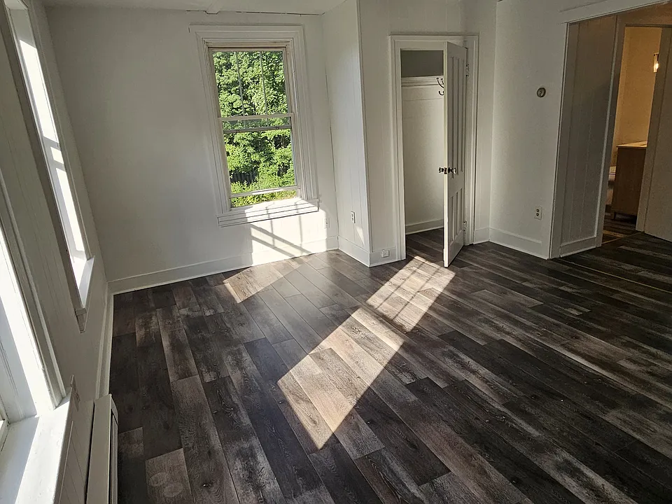27 Beaver Rd #2