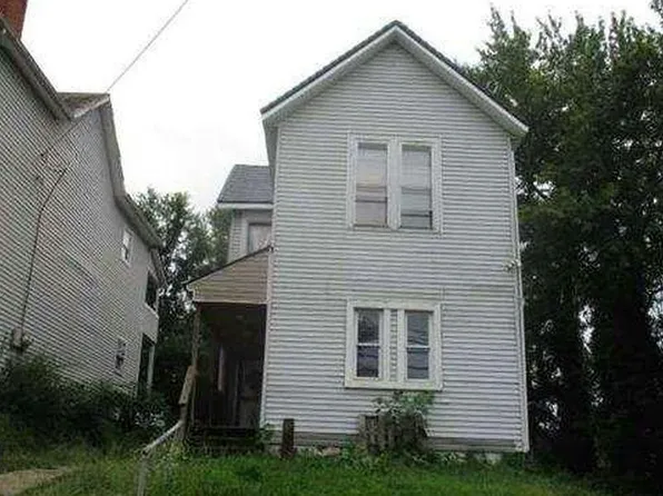 1072 Eastman St, Zanesville, OH 43701