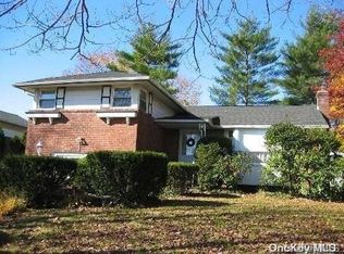 49 Audrey Rd, Westbury, NY 11590