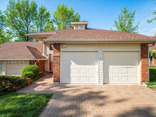 12952 Autumn View Dr, Saint Louis, MO 63146