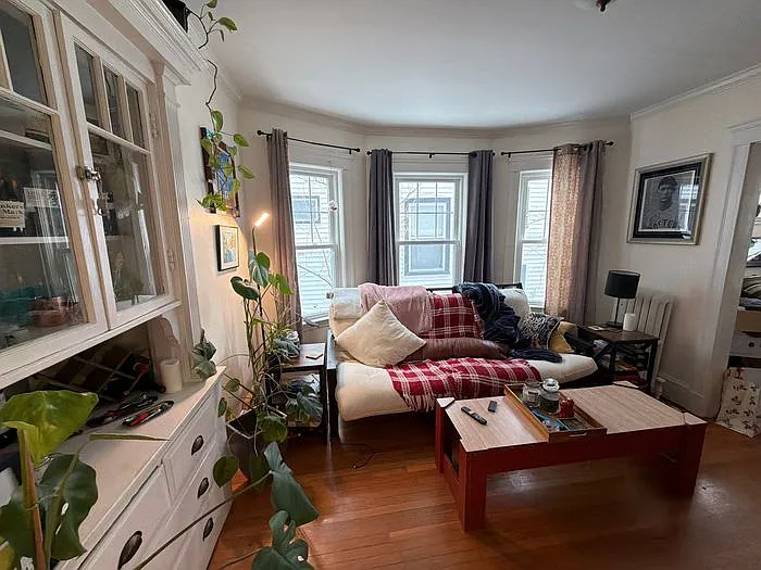 7 Lewis St #1 — Photo 16