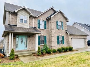 308 Willow Crossing Ct, Vine Grove, KY 40175