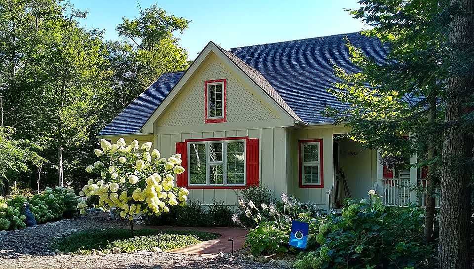 1st image of 4260 Forest Dr