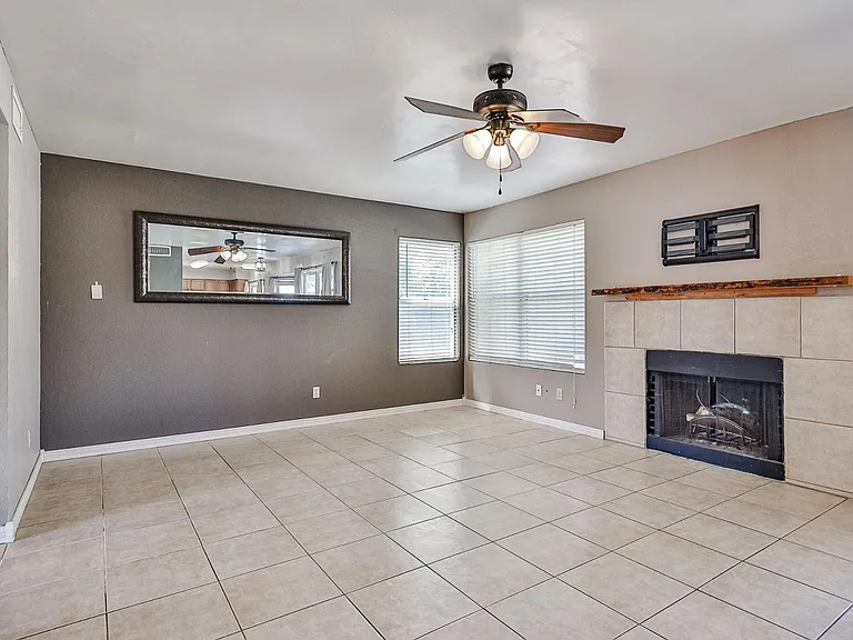 3236 E Hiddenview Dr — Photo 14