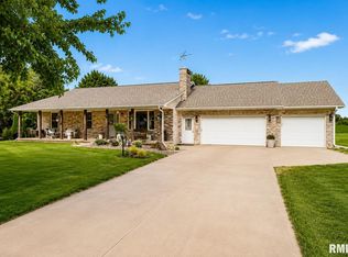 21087 N 25 East Rd, Danvers, IL 61732