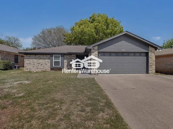 6545 Westridge Dr, Watauga, TX 76148