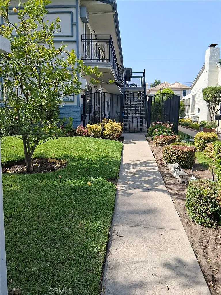 1 bed, 600 sqft, $1,950 — Photo 1