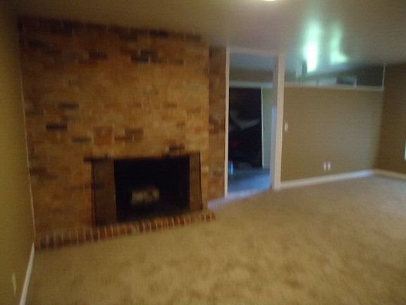 4th image of 1765 NE Lower Dr