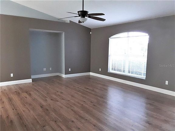 3rd image of 1878 N Normandy Blvd