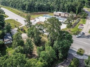 15201 Walden Rd, Montgomery, TX 77356