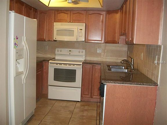 2nd image of 1313 Whitebridge Dr APT B