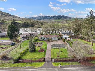 692 Echo Dr, Roseburg, OR 97470