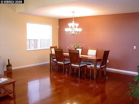 2nd image of 219 Tanglewood Dr