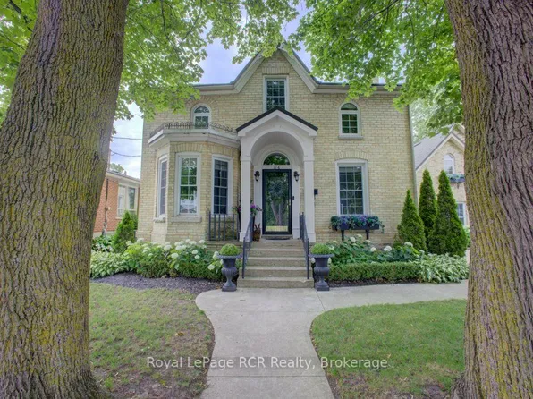116 Walton St, Wellington North, ON N0G 1A0