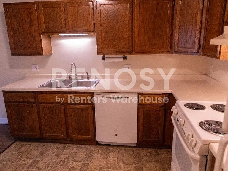 6615 Lake Shore Dr S #115 — Photo 22