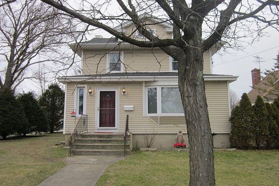 1st image of 301 Tulip Ave