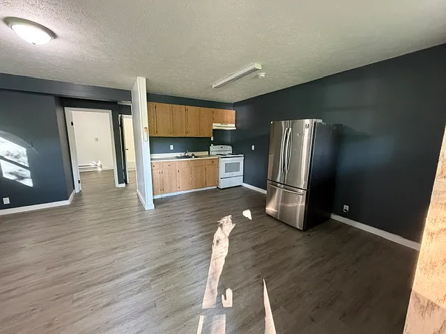 496 N Riverview Rd #5 — Photo 1