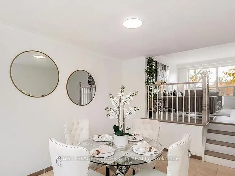 3 Clayhall Cres — Photo 9