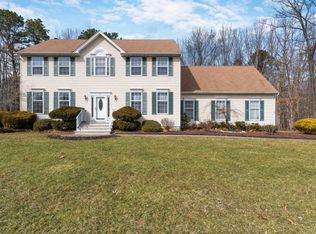 4 Hardwood Dr, Jackson, NJ 08527