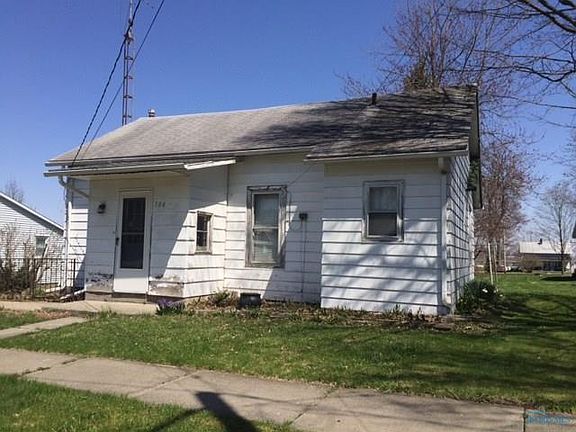 3rd image of 304 Cedar St