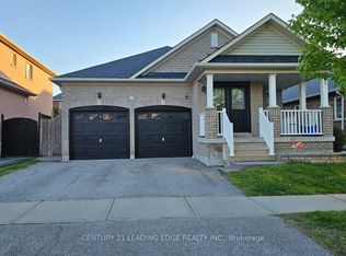 29 Pardon Ave, Whitby, ON L1P1V1