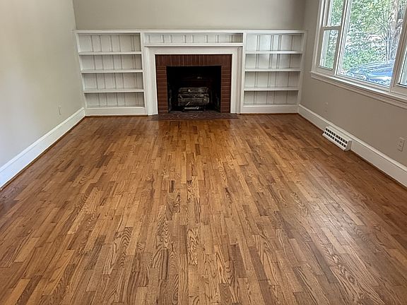 4th image of 88 Hartwell Cir