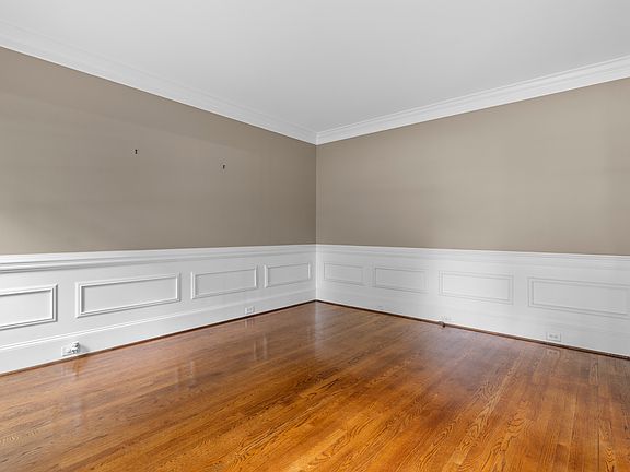 5th image of 101 Hollingwood Dr