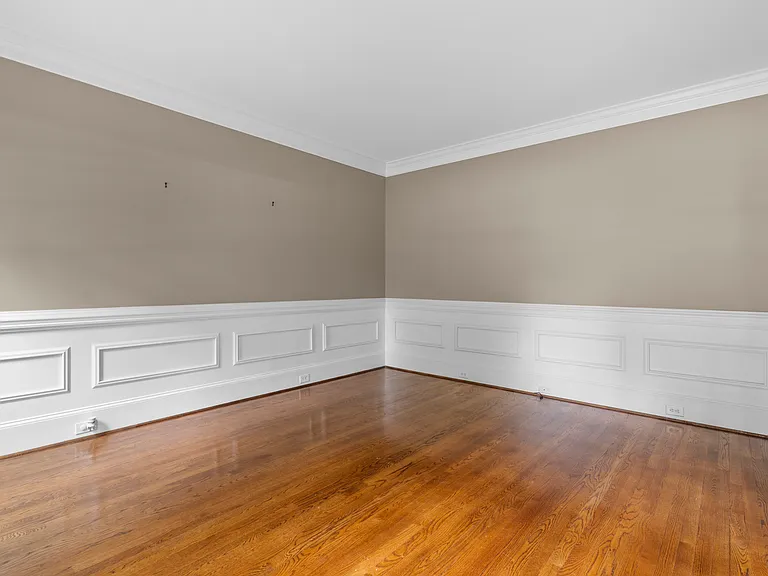 101 Hollingwood Dr — Photo 5