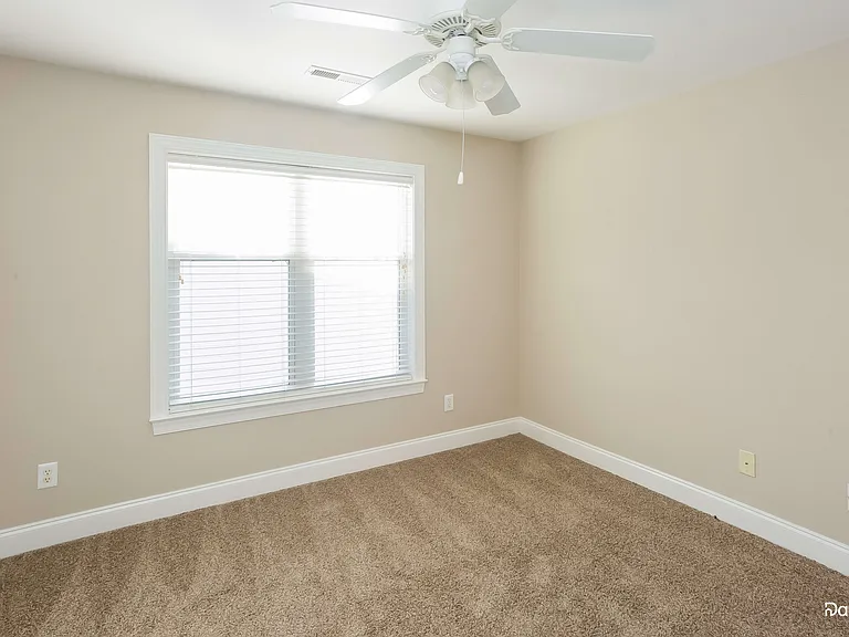 1402 Troon Dr — Photo 11