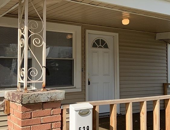 2nd image of 539 Evergreen Ave