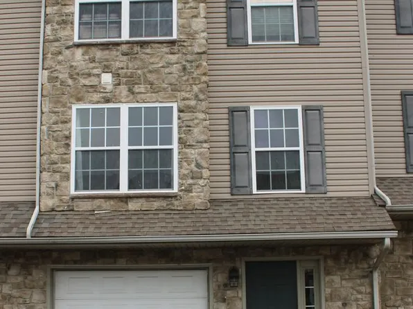 825 Rachel Dr, York, PA 17404