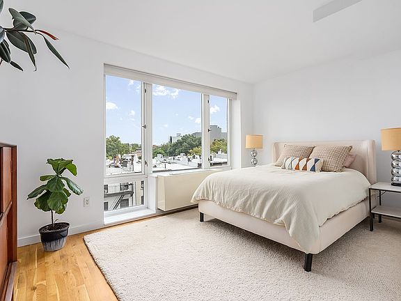 5th image of 541 Washington Ave Unit 601