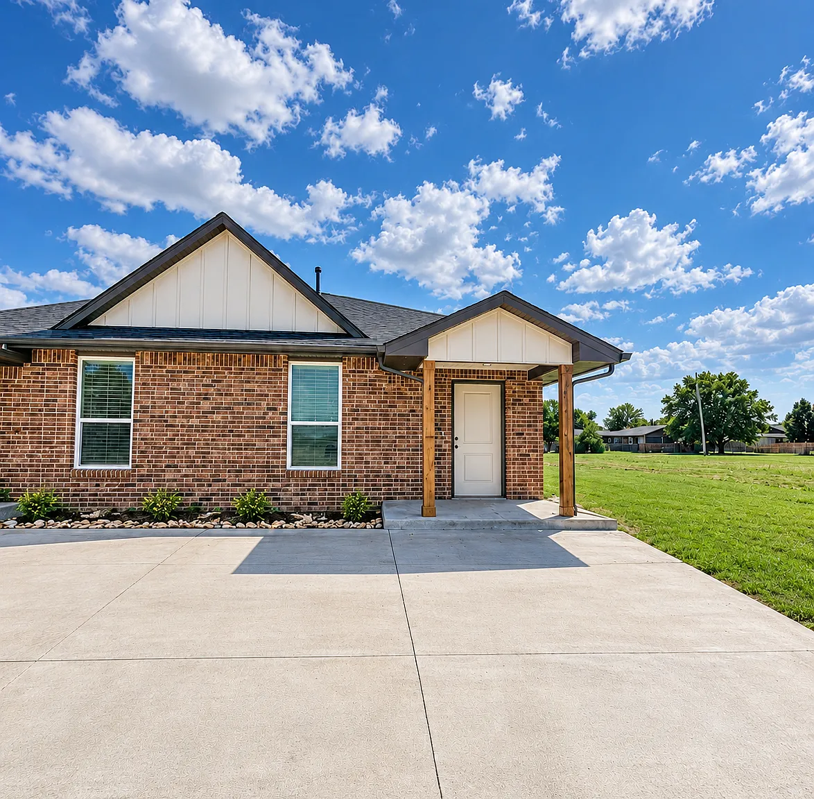 3 bed, 1150 sqft, $1,400 — Photo 1
