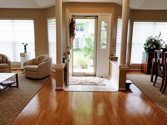 4th image of 618 Glenwood Ln
