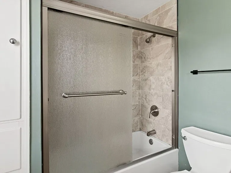 346 N 21st St — Photo 23