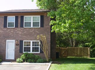 1200 Crest Brook Dr, Knoxville, TN 37923