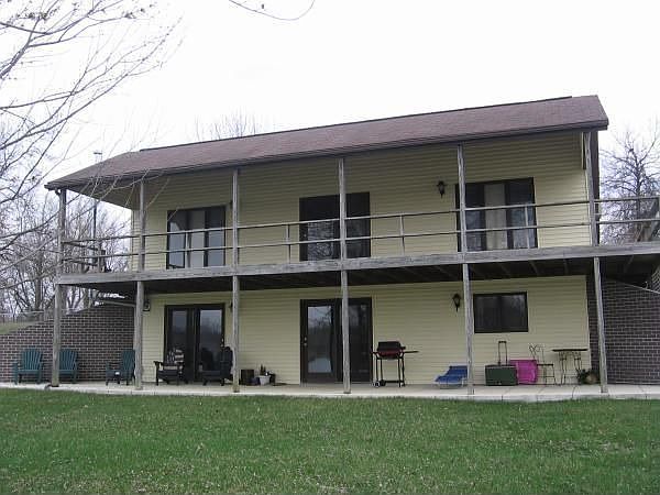 1st image of 1022 Circle West Ln
