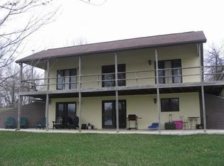 1022 Circle West Ln, Keytesville, MO 65261