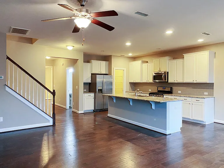 8012 Hergety Dr — Photo 4