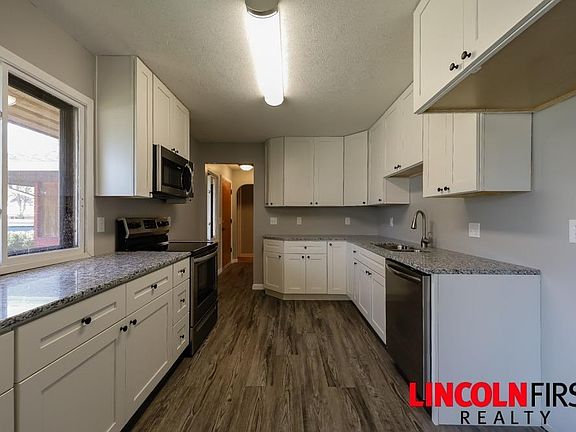 3rd image of 2901 S 47th St