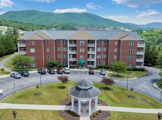 4448 Pheasant Ridge Rd APT 404, Roanoke, VA 24014