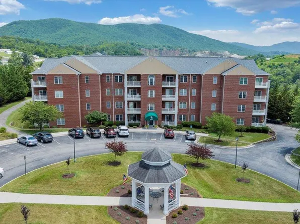 4448 Pheasant Ridge Rd APT 404, Roanoke, VA 24014