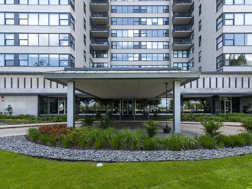 1st image of 3430 N Lake Shore Dr APT 11N