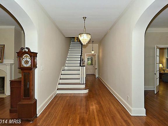 4th image of 405 W Montgomery Ave