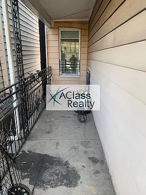 Rented by A Class Realty International | media 18